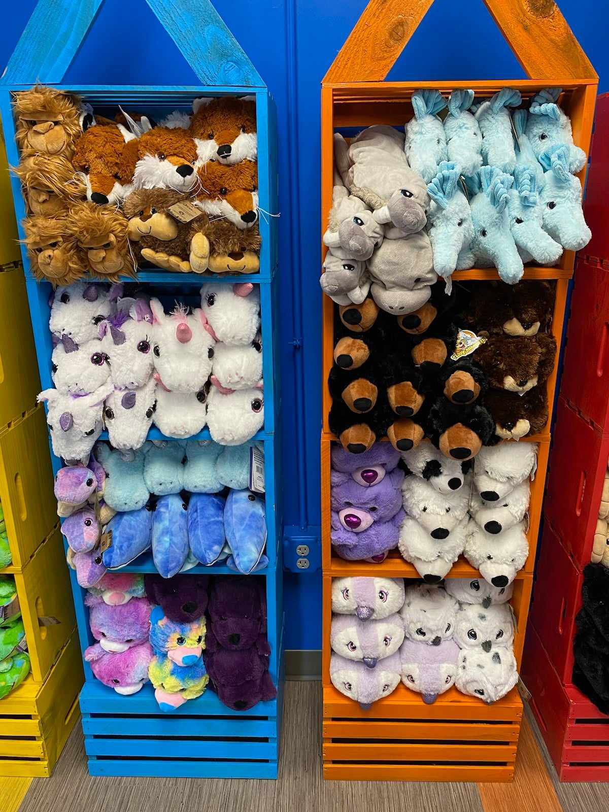 Bouncyland is a Family Activity Entertainment Center For Kids & Children in Muncie, Indiana! Features 15 bounce houses, toddler zone play area, arcade, birthday party hosting, My Plushy Pals where you can create your own stuffed animal, and concessions & dining! There's so many fun things for kids & children to do at Bouncyland in Muncie!