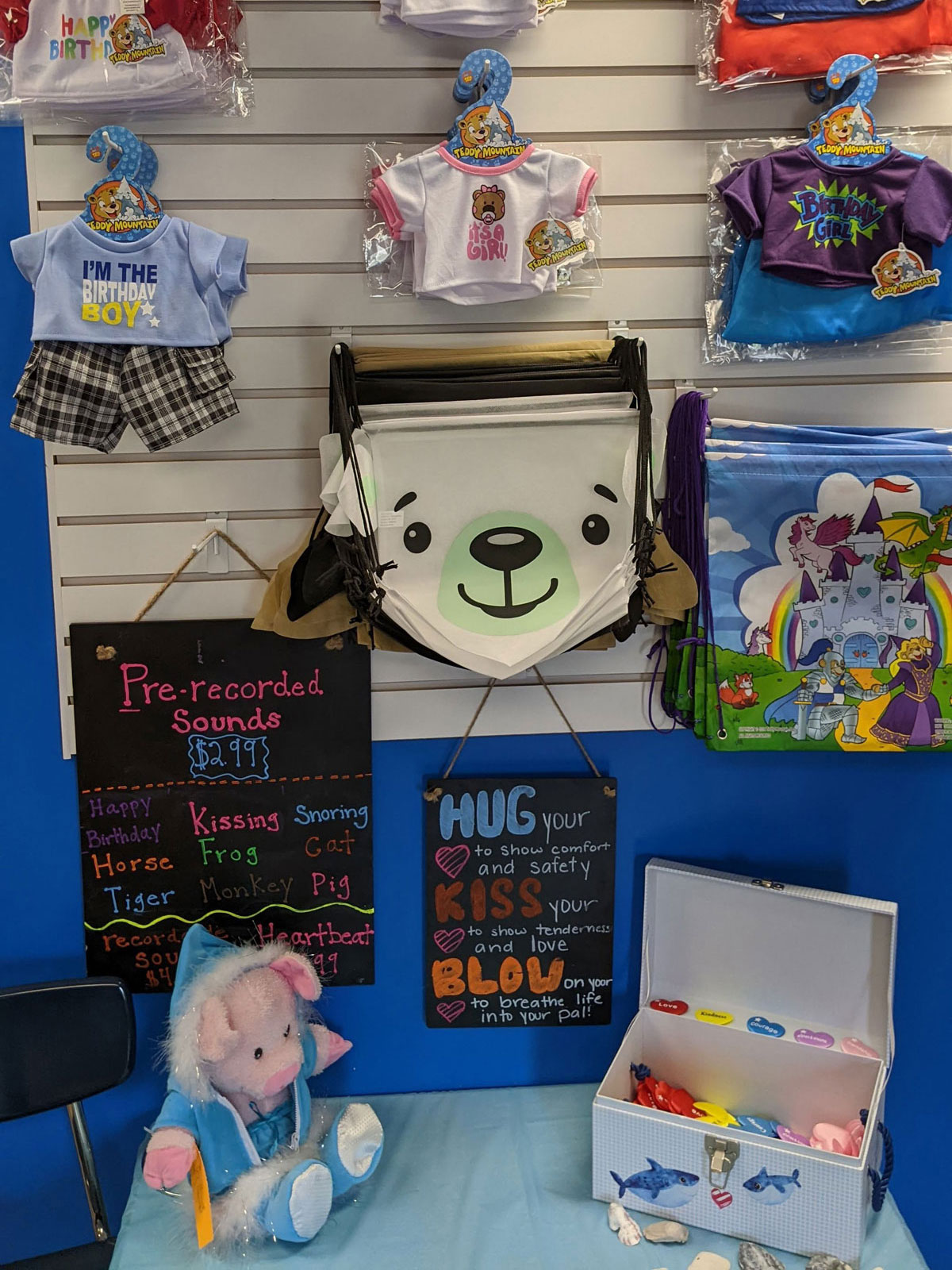 Bouncyland is a Family Activity Entertainment Center For Kids & Children in Muncie, Indiana! Features 15 bounce houses, toddler zone play area, arcade, birthday party hosting, My Plushy Pals where you can create your own stuffed animal, and concessions & dining! There's so many fun things for kids & children to do at Bouncyland in Muncie!