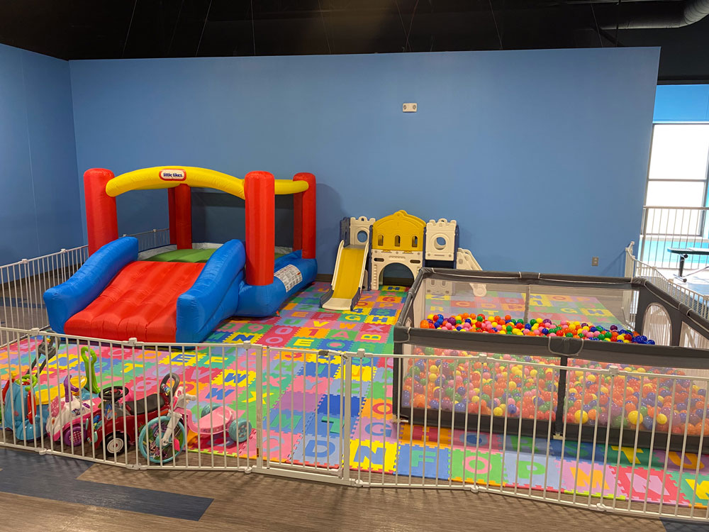 Bouncyland is a Family Activity Entertainment Center For Kids & Children in Muncie, Indiana! Features 15 bounce houses, toddler zone play area, arcade, birthday party hosting, My Plushy Pals where you can create your own stuffed animal, and concessions & dining! There's so many fun things for kids & children to do at Bouncyland in Muncie!